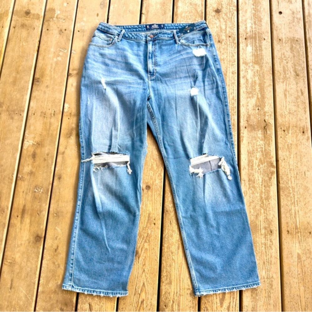 NWT Hollister Ultra High Waist 19 Regular DAD JEANS